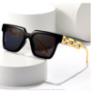imagen 1 GAFAS DE SOL VINTAGE LUXE- Brazos estilo Cadena