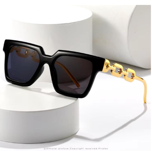 imagen 1 GAFAS DE SOL VINTAGE LUXE- Brazos estilo Cadena